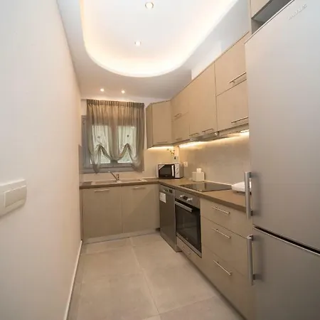 Kamara Santorini Villa *